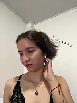 Bella still online show from 16, 3, 2026