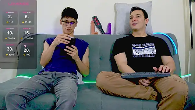 Cum hunters online show from 8, 3, 2025