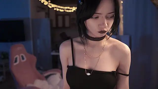 miuri miy online show from 10, 4, 2026