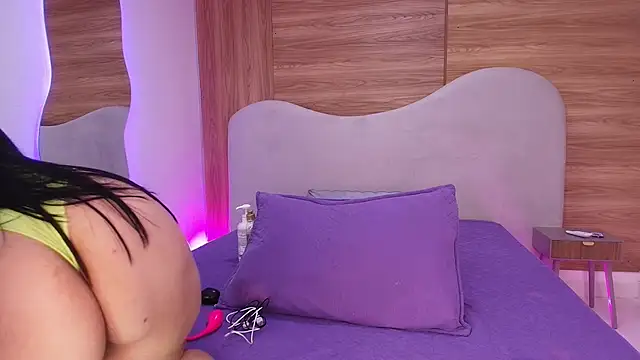 Auroraa miller online show from 20, 3, 2026