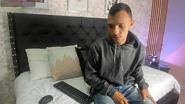 stefany pablo1 online show from 3, 3, 2025