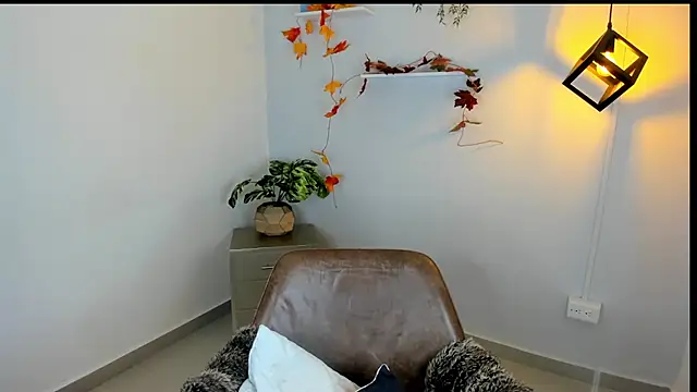 Juliane su online show from 16, 1, 2025