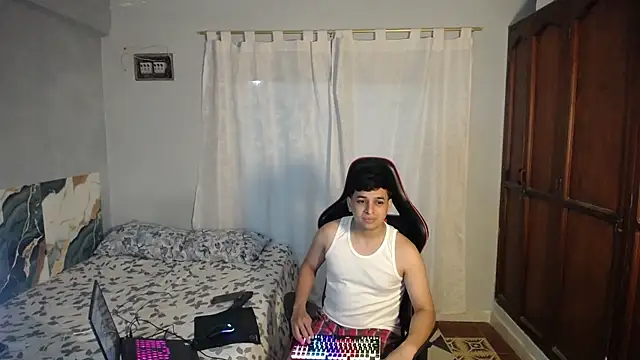 Snapshot of xxxcocorood chatting on 2, 12, 2025 xxxcocorood online show from 2, 12, 2025