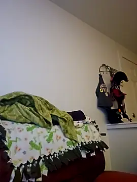 CorgiGodez98 online show from 27, 11, 2025