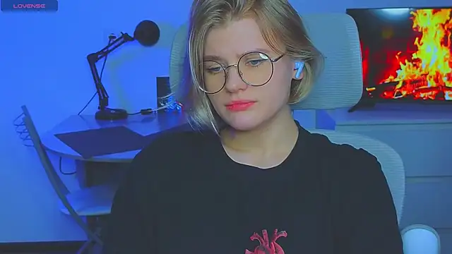  JessieVibes online show from 8, 2, 2025