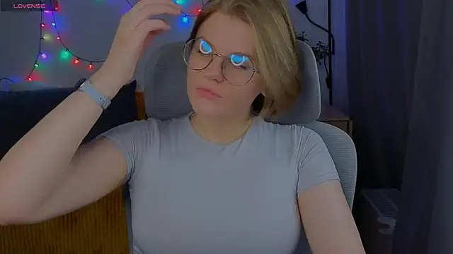  JessieVibes online show from 12, 11, 2025