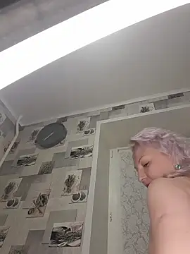 Snapshot of Anesteishen chatting on 28, 11, 2025 Anesteishen online show from 28, 11, 2025