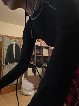 Snapshot of mollyEXD chatting on 17, 11, 2025 mollyEXD online show from 17, 11, 2025