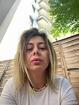 Snapshot of ChloeFrost chatting on 14, 6, 2026 ChloeFrost online show from 14, 6, 2026