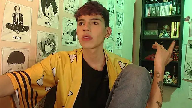 Snapshot of Mickey_Magic chatting on 18, 2, 2025 Mickey Magic online show from 18, 2, 2025