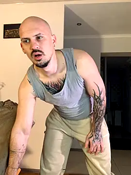 AssHunter4k online show from 14, 11, 2025