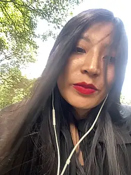 Snapshot of hannah_howeell__ chatting on 26, 2, 2025 hannah howeell online show from 26, 2, 2025