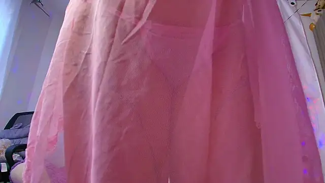 MiaFlamesxxx online show from 27, 9, 2025