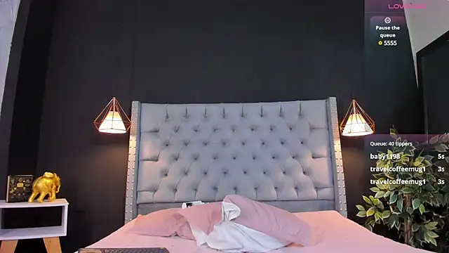 Snapshot of AlexaMora_ chatting on 10, 3, 2025 AlexaMora online show from 10, 3, 2025