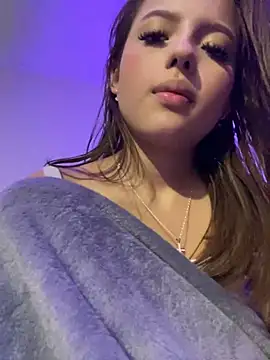 Snapshot of Sofia18_pinkk chatting on 2, 3, 2025 Sofia18 pinkk online show from 2, 3, 2025