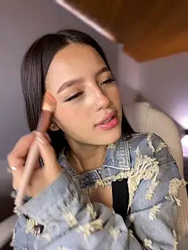 Snapshot of Sofia18_pinkk chatting on 22, 11, 2025 Sofia18 pinkk online show from 22, 11, 2025