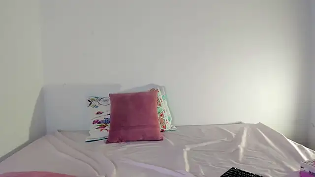 Snapshot of Sol_angel_ chatting on 8, 3, 2025 Sol angel online show from 8, 3, 2025
