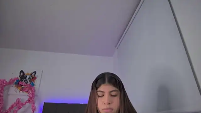 AmandaBrooks 18 online show from 6, 2, 2026