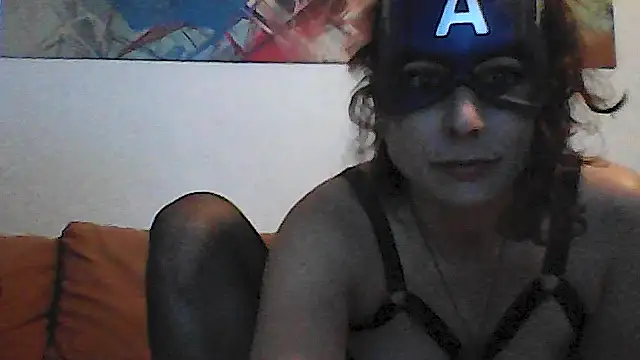 Snapshot of Lela64 chatting on 18, 10, 2025 Lela64 online show from 18, 10, 2025