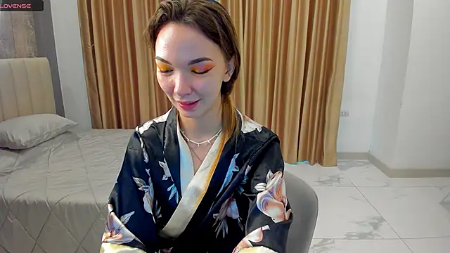 SusannJohnson online show from 10, 11, 2025