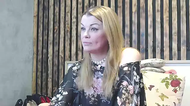 Kisi Lovi online show from 20, 2, 2026