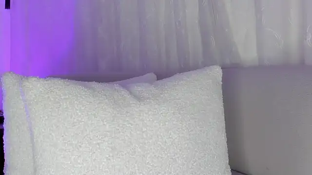 Snapshot of cutte_hanna18 chatting on 22, 4, 2026 cutte hanna18 online show from 22, 4, 2026