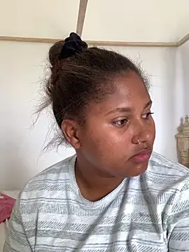 madell online show from 17, 2, 2025