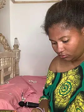 madell online show from 25, 2, 2025