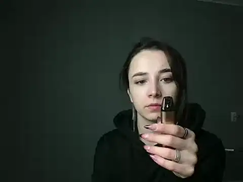 Eva Gloryy online show from 27, 2, 2025