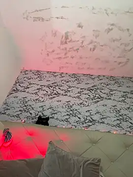 Lili  taylor online show from 7, 1, 2026