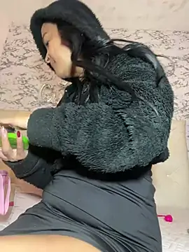 Lili  taylor online show from 2, 3, 2026