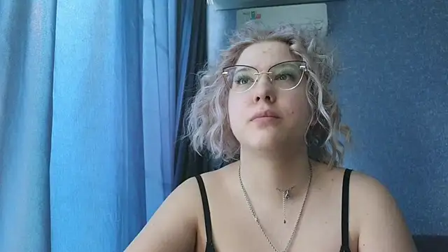 HotBrandyX online show from 11, 4, 2026