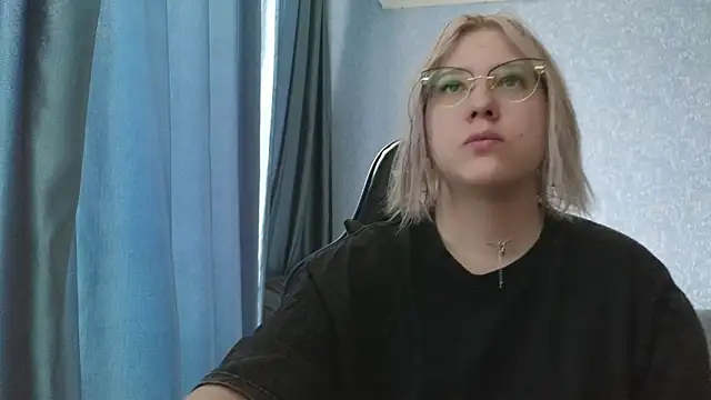 HotBrandyX online show from 12, 4, 2026