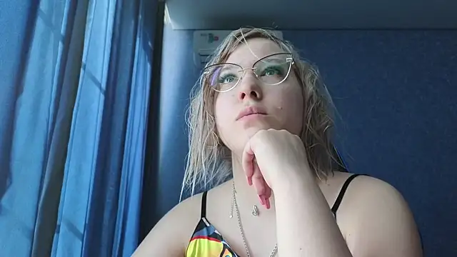 HotBrandyX online show from 24, 4, 2026