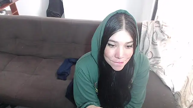 Snapshot of sharonnleon chatting on 14, 2, 2025 sharonnleon online show from 14, 2, 2025