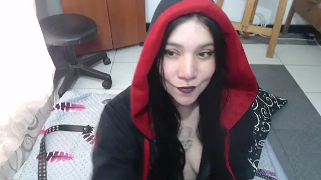 Snapshot of sharonnleon chatting on 20, 2, 2025 sharonnleon online show from 20, 2, 2025