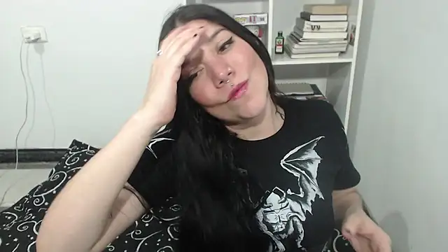 Snapshot of sharonnleon chatting on 6, 3, 2025 sharonnleon online show from 6, 3, 2025