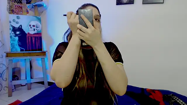 Snapshot of sharonnleon chatting on 21, 10, 2025 sharonnleon online show from 21, 10, 2025