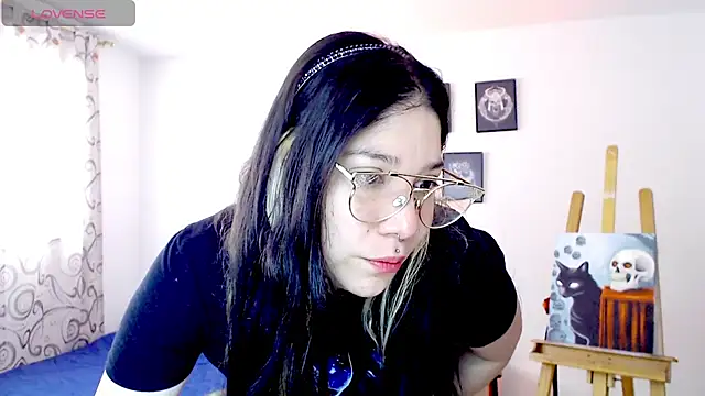 Snapshot of sharonnleon chatting on 25, 11, 2025 sharonnleon online show from 25, 11, 2025