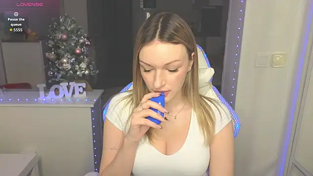 MargaretSweet1 online show from 12, 1, 2026