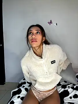 zoe storm online show from 3, 12, 2025