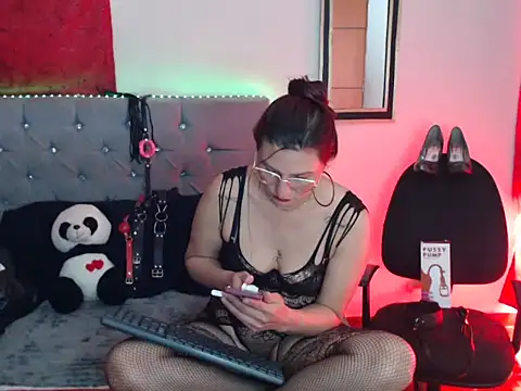 sachaclinford online show from 10, 2, 2026