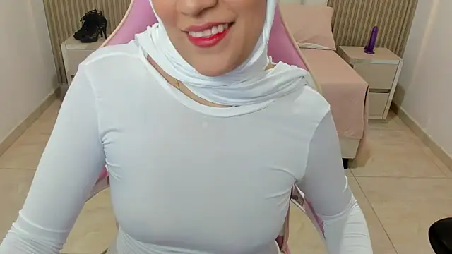 Zulema hamdi online show from 12, 3, 2025