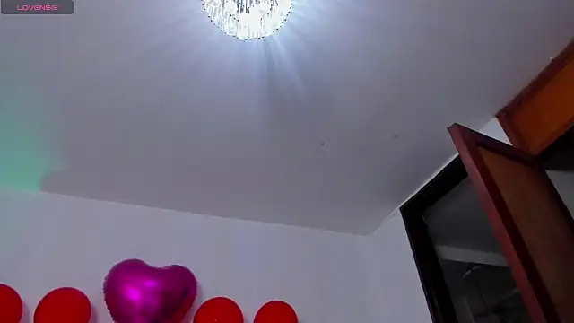 Dayana  Ospina online show from 13, 2, 2025