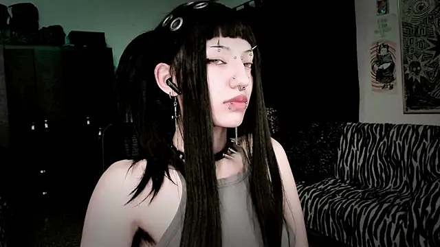 roxy toxic online show from 24, 3, 2026