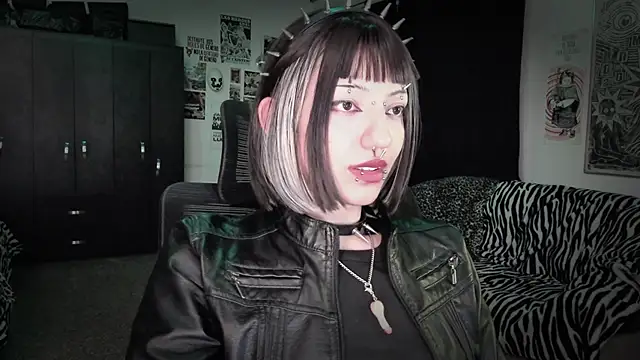 Snapshot of roxy_toxic chatting on 11, 6, 2026 roxy toxic online show from 11, 6, 2026