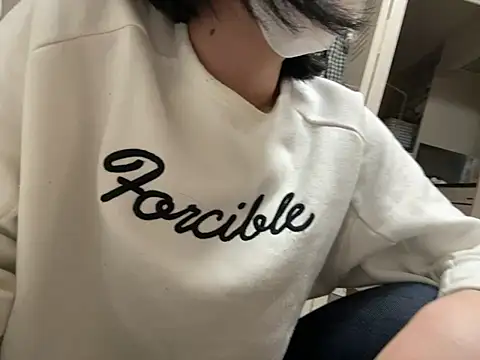 Snapshot of riri_riri_jp chatting on 24, 5, 2026 riri riri jp online show from 24, 5, 2026