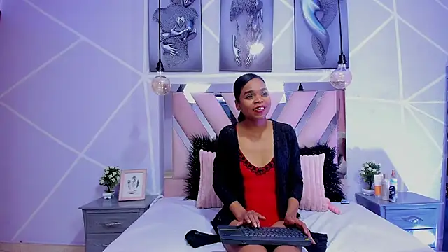 Snapshot of Gletty_noa chatting on 19, 2, 2025 Gletty noa online show from 19, 2, 2025