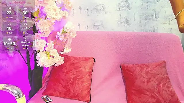 Snapshot of Gletty_noa chatting on 18, 10, 2025 Gletty noa online show from 18, 10, 2025