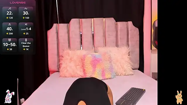 Snapshot of Gletty_noa chatting on 3, 12, 2025 Gletty noa online show from 3, 12, 2025